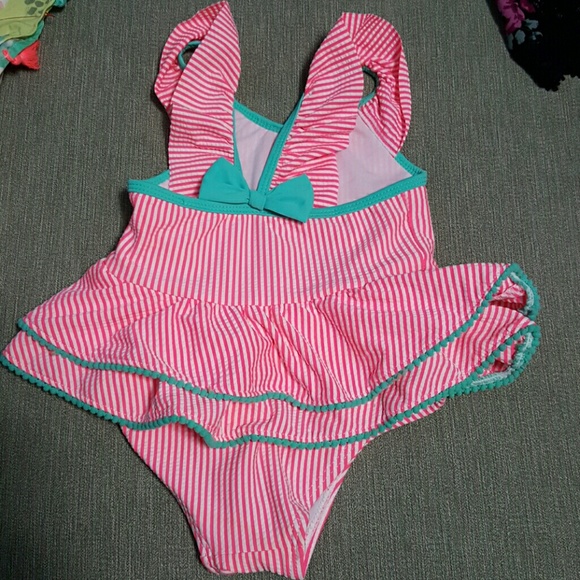 Bathing suit and cover-up set - Picture 3 of 5